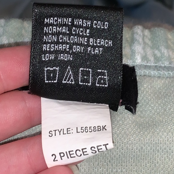 Lemmie for Nina Leonard 2 piece set: sweater and skirt, Size Small - Picture 11 of 14